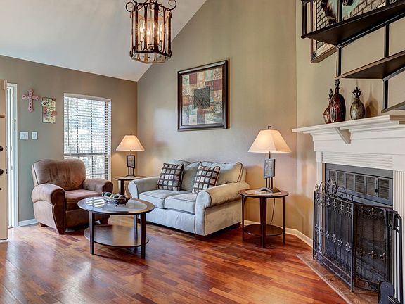 4th image of 228 Woodland Cir