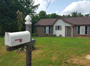 1826 Cardinal Dr, Pleasant View, TN 37146