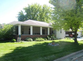 401 S Glenn Ave, Colton, SD 57018