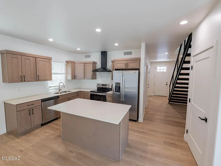 1300 N Rook Ave #18 — Photo 3