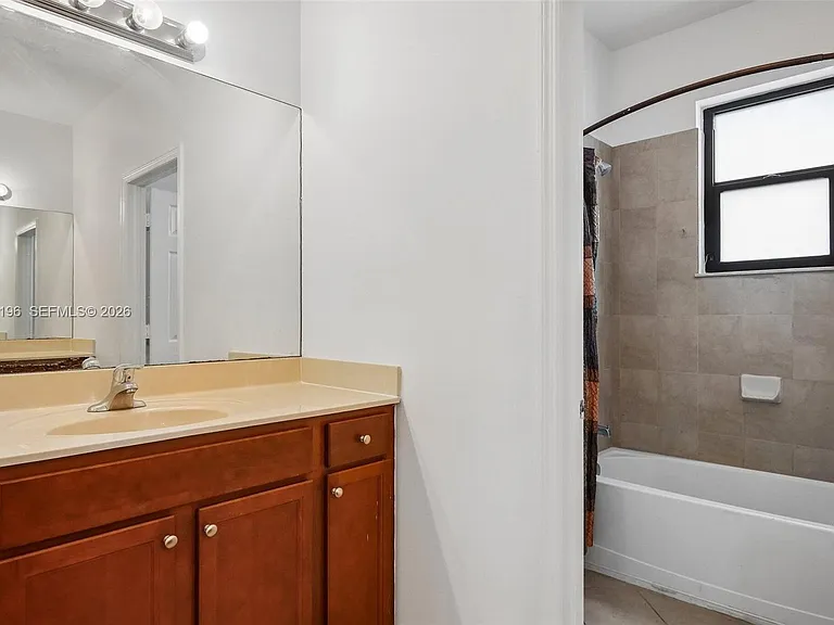 23271 SW 118th Ave — Photo 22