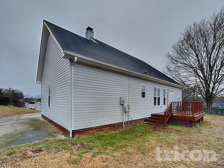 4900 Valley Trail Ct — Photo 20
