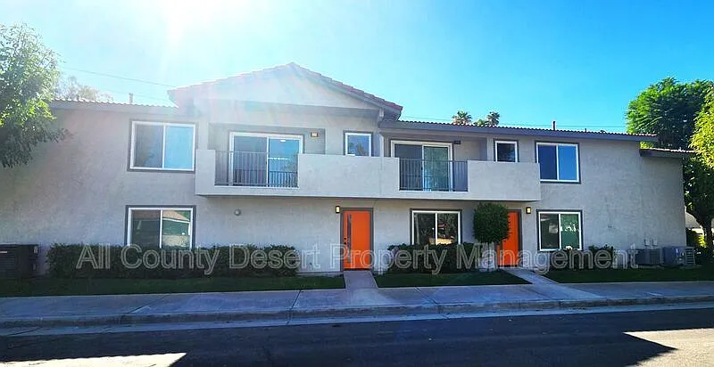 2 bed, 2.0 bath, $2,195 — Photo 2