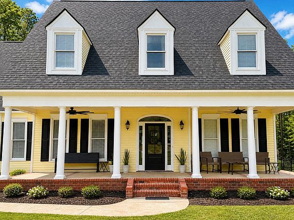 3rd image of 2819 Sellars Road