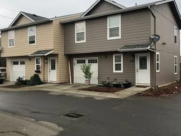 3440 Hawthorne Ave NE — Photo 20