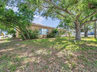 1269 Drew St, Clearwater, FL 33755
