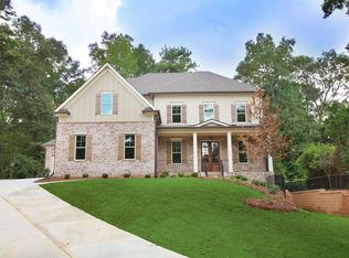 475 Glencourtney Dr, Sandy Springs, GA 30328