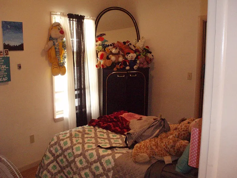 702 Lindley St #HOUSE — Photo 6