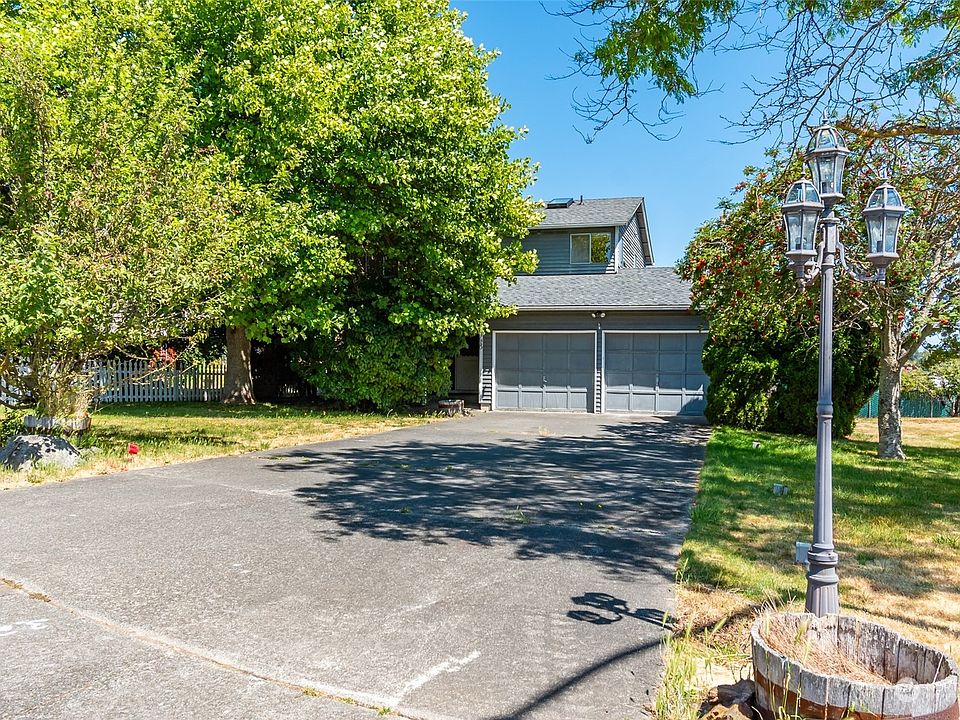 1st image of 168 NW Captain Court