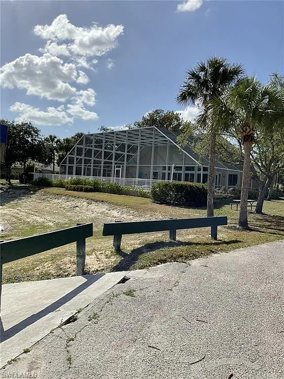 2 bed, 2.0 bath, 983 sqft, $4,000 — Photo 4
