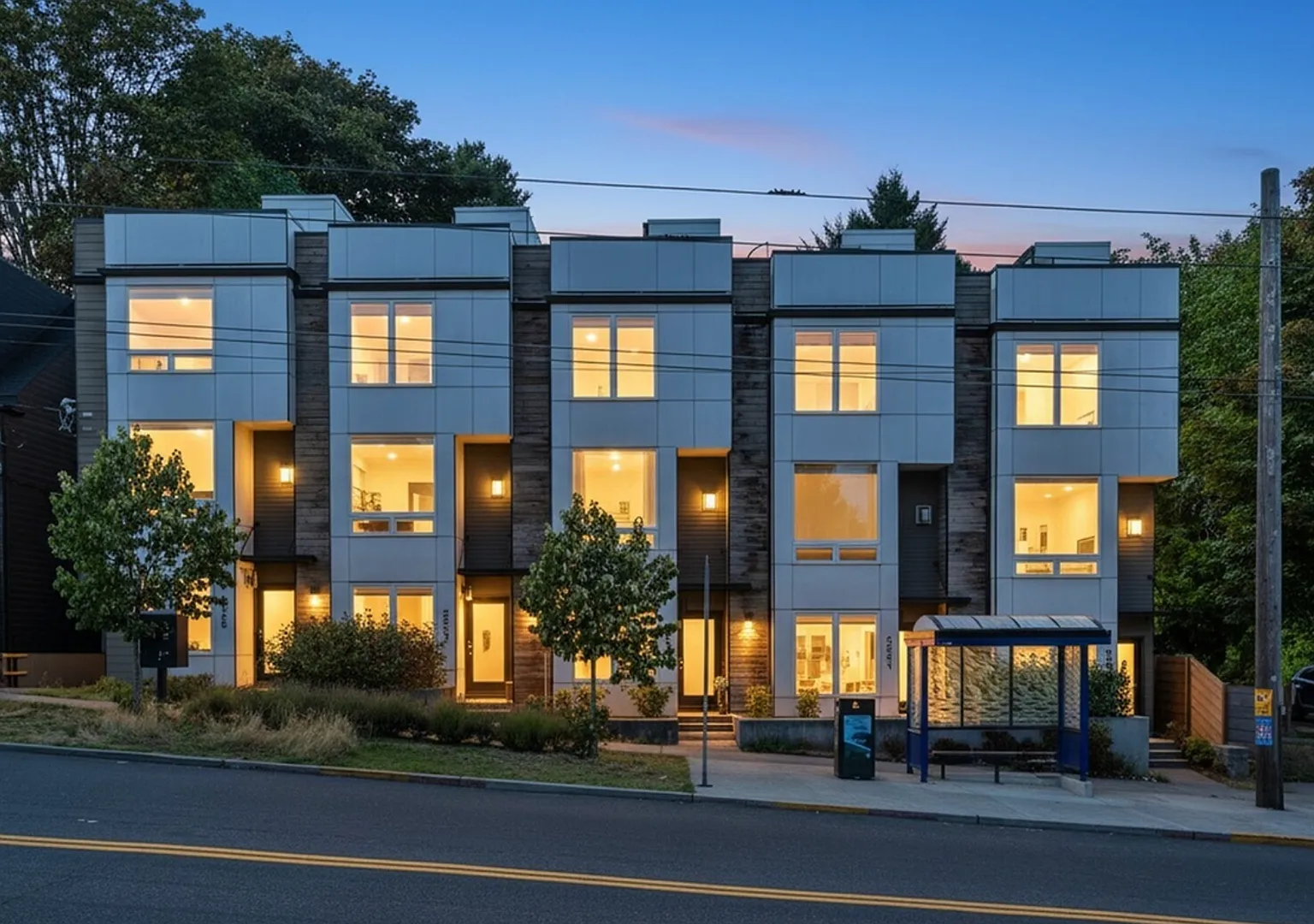 Three-Bedroom Townhouse on Queen Anne — Photo 1