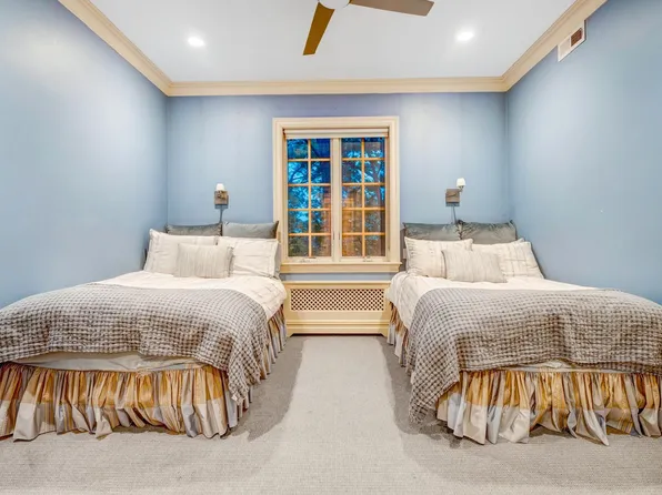 850 East 23rd Street image 40 of 47