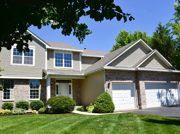 1645 Natures Way, Lindenhurst, IL 60046