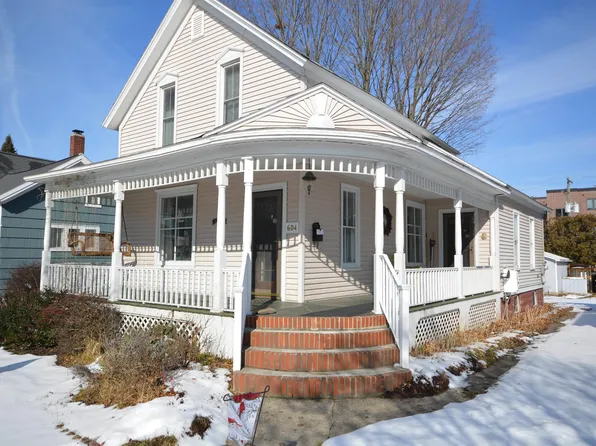 604 2nd St, Traverse City, MI 49684