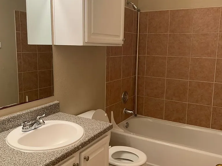 2405 Leon St #101-203 — Photo 16