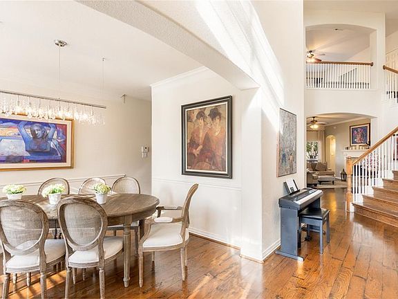 3rd image of 18 Petal Park Pl