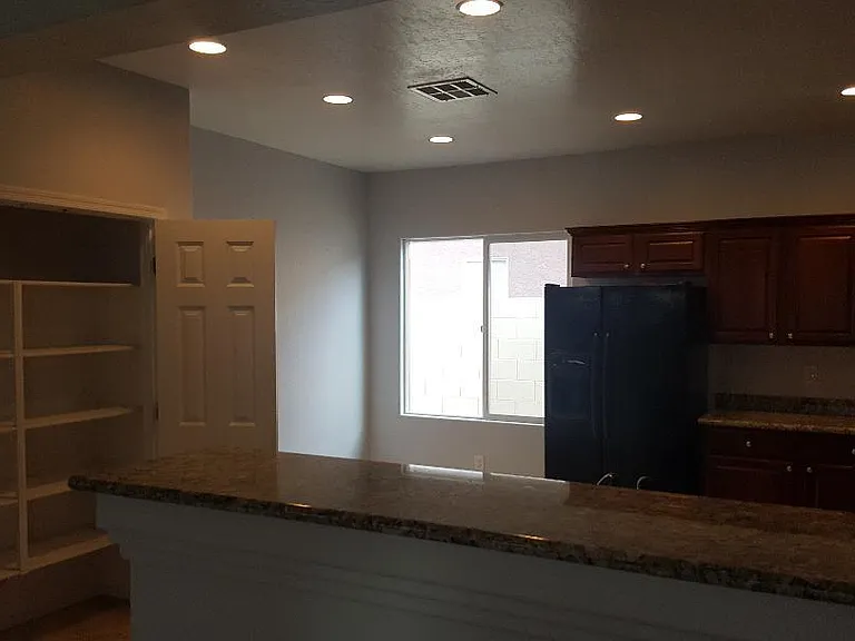 8541 Sherwood Park Dr — Photo 4