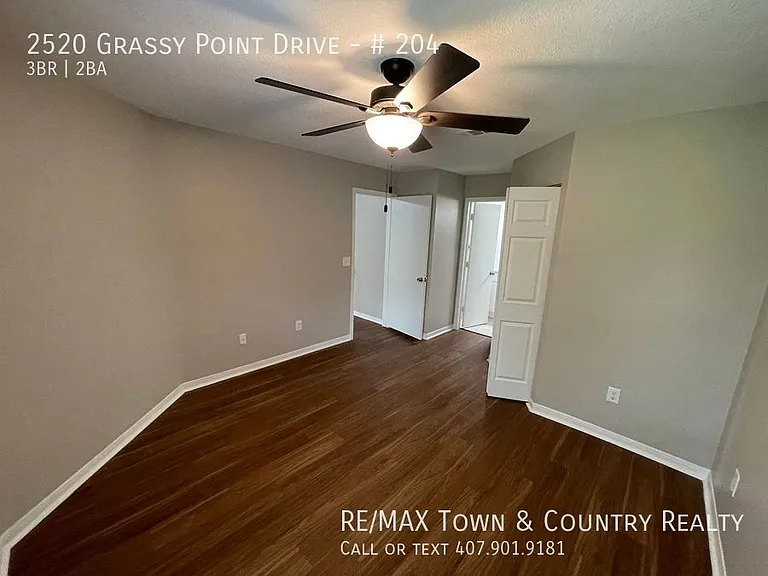 2520 Grassy Point Dr #204 — Photo 24