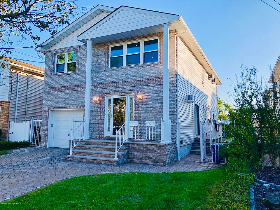 1st image of 140 Hopkins Ave #2
