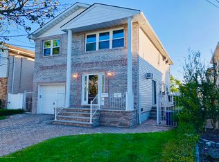 140 Hopkins Ave #2, Staten Island, NY 10306