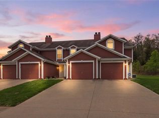 5554 NW Sunrise Meadow Ln, Lees Summit, MO 64064