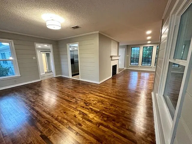 3 bed, 1742 sqft, $3,200 — Photo 4