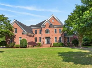 102 Taylor Farm Ln, Yorktown, VA 23693