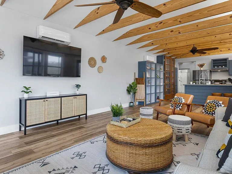 Tide St — Photo 21