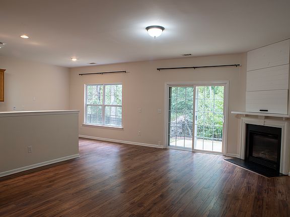 Living room, gas fire place