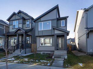 5031 Kinney Line SW, Edmonton, AB T6W 5G5