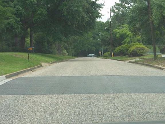 3rd image of 5410 Windmill Dr