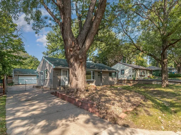 1013 Rhode Island Ave N, Golden Valley, MN 55427