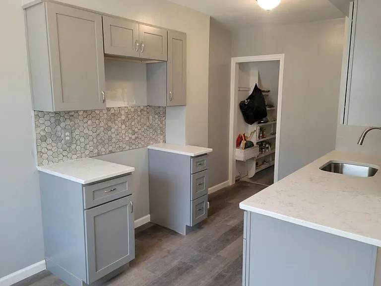 6605 Sylvester St — Photo 2