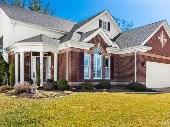 10142 Tanbridge Rd, Saint Louis, MO 63128