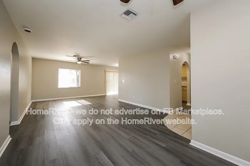 3 bed, 2.0 bath, 1498 sqft, $1,835 — Photo 4