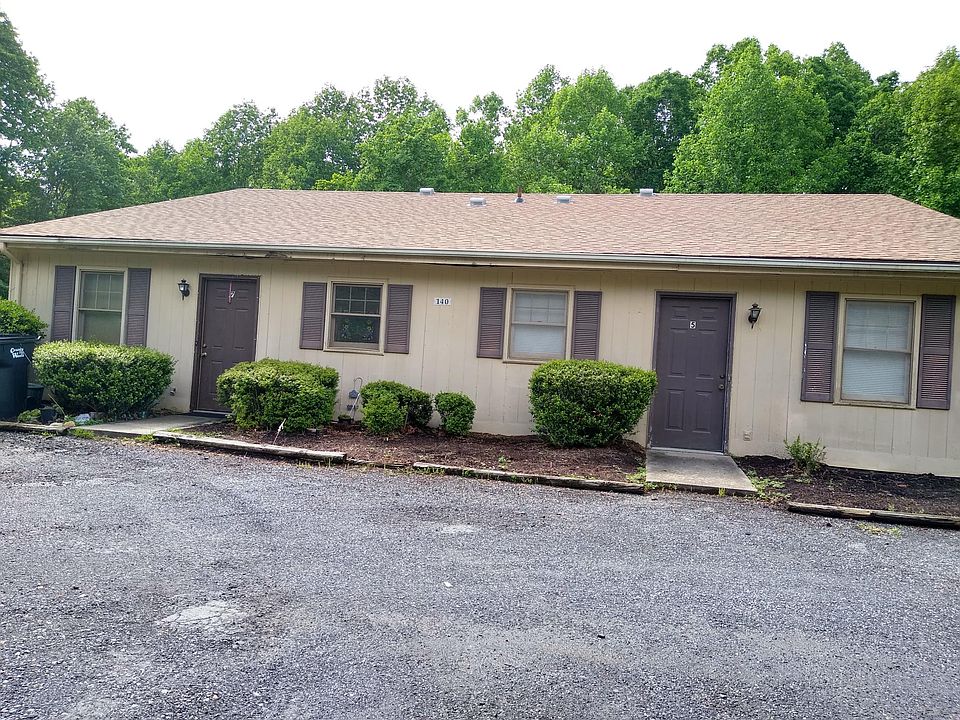 140 Hughes Drive, Apt 6, Monroe, VA. 24574