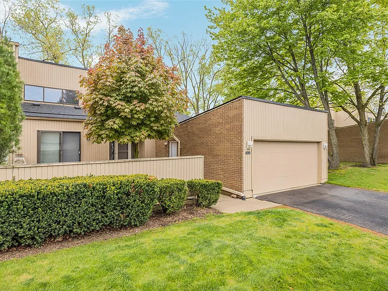 7432 Azalea Ct — Photo 30