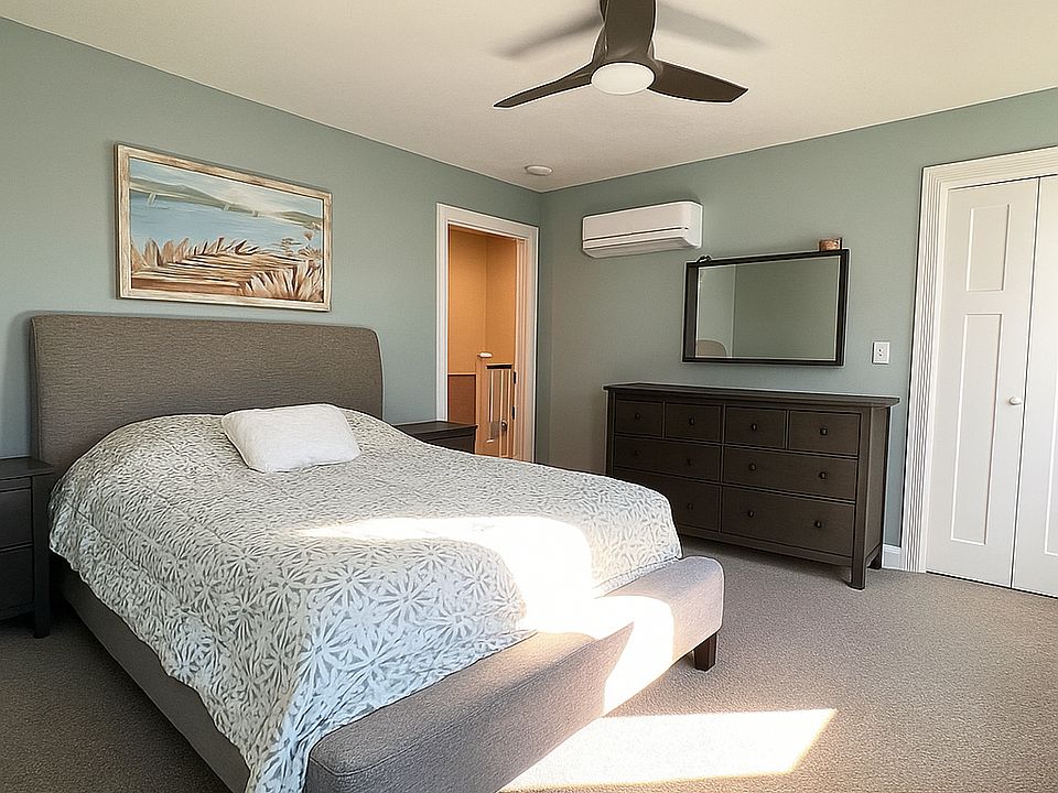 1st image of 16 Sugar Maple Ln #16