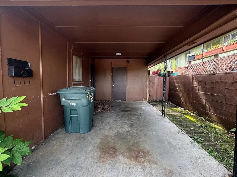4 Alameda Dr — Photo 4