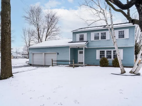 7 Lexington Ct, Voorheesville, NY 12186