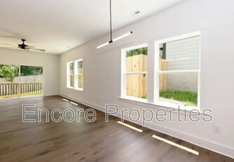 1406 Gearwood Ave #B — Photo 5