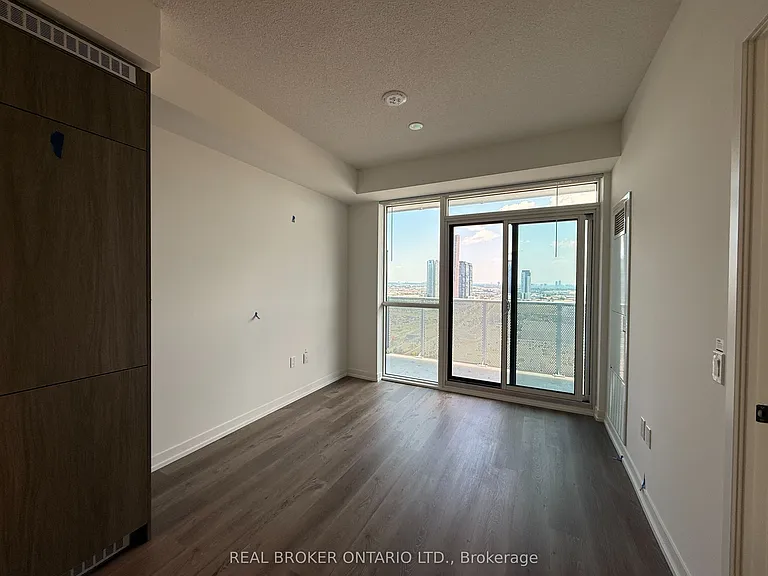 28 Interchange Way #2507 — Photo 11