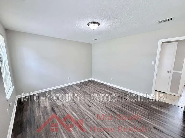 2587 Wellons Ave — Photo 11