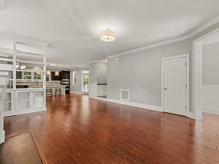805 Laurel Garden Way — Photo 11