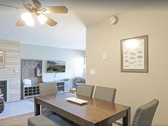 3rd image of 1700 River Queen Ln