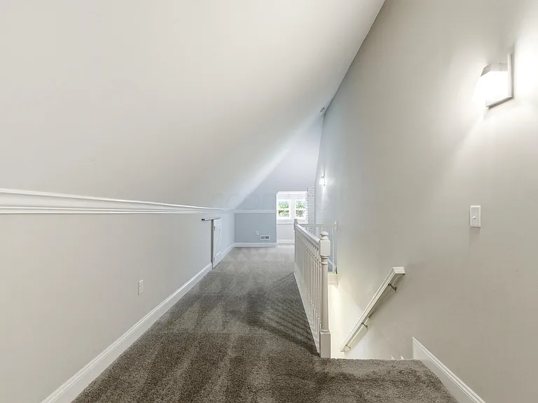 396 E Mithoff St — Photo 31