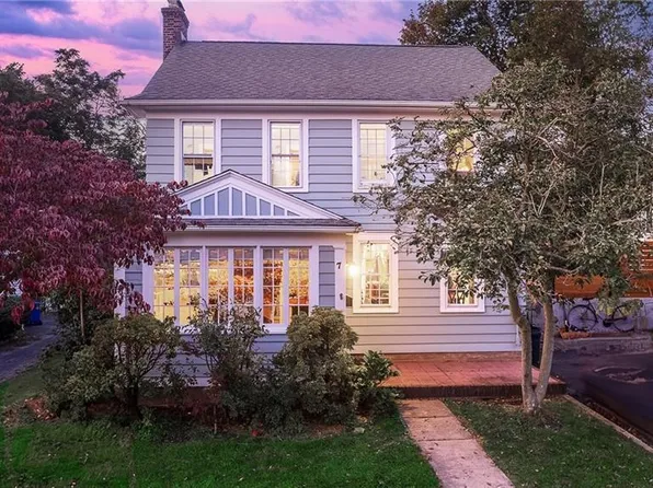 7 Raymond Terrace, Norwalk, CT 06855