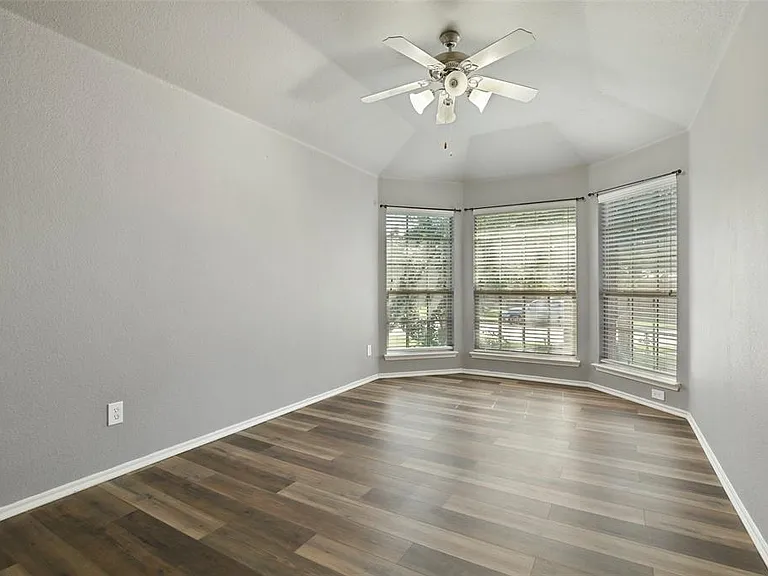 2404 Slalom Dr — Photo 44