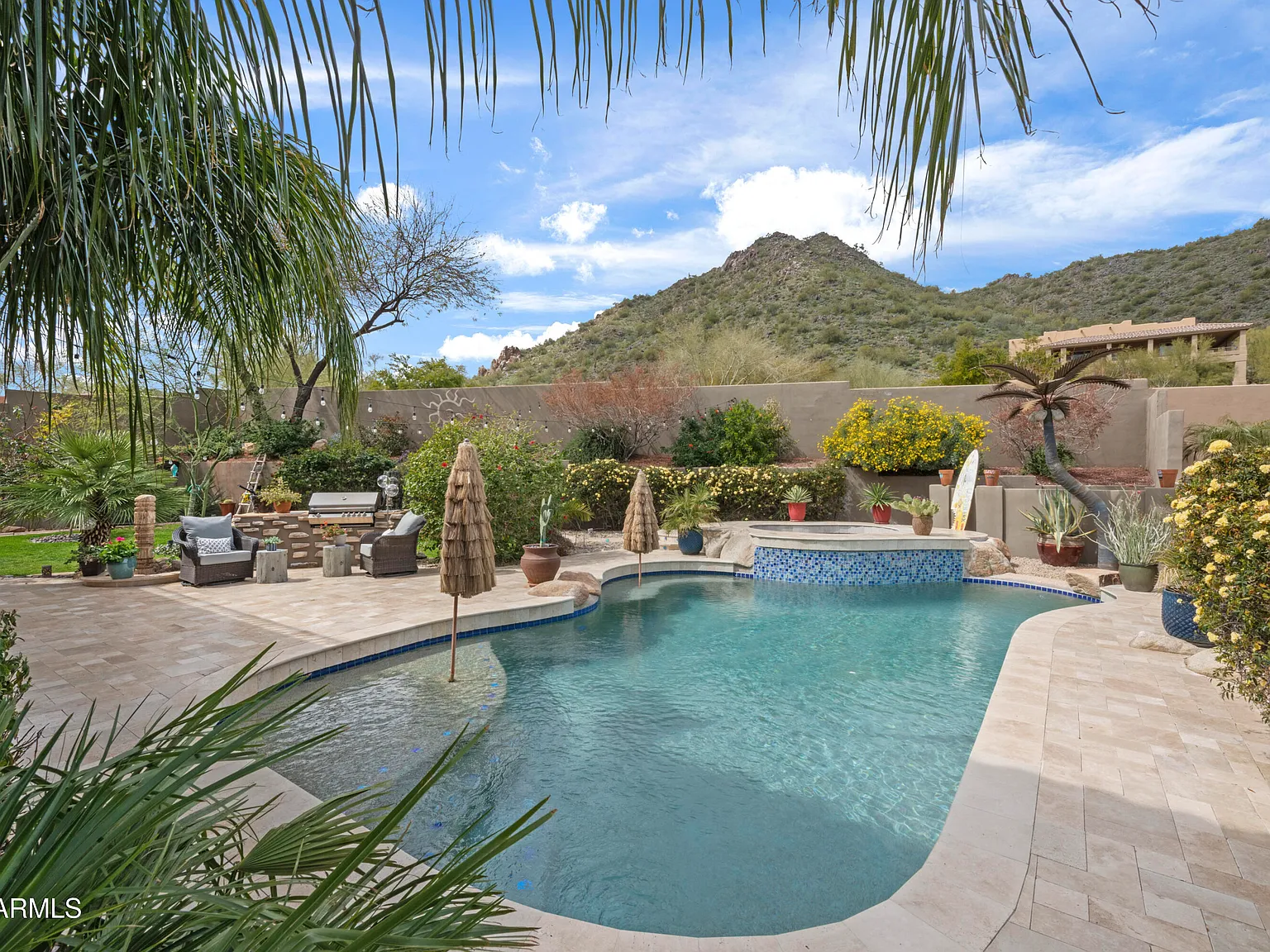4 bed, 3.5 bath, 4260 sqft, $8,000 — Photo 3