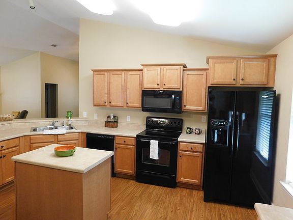 Fully equipped kitchen!